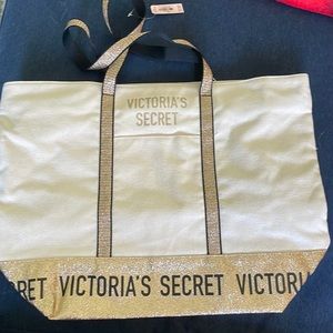 NWT Victoria secret tote bag